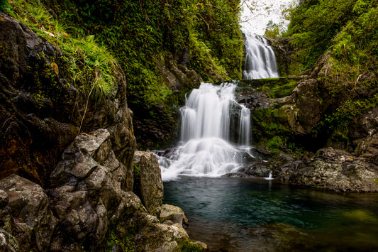 Cascading Light